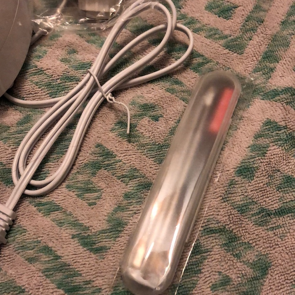🧖🏻‍♀️ 📺 🧖🏼‍♀️ • 🫦📺🫦Iconic Facial Steamer+ Guide🧖🏻‍♀️🫦 - Picture 4 of 8